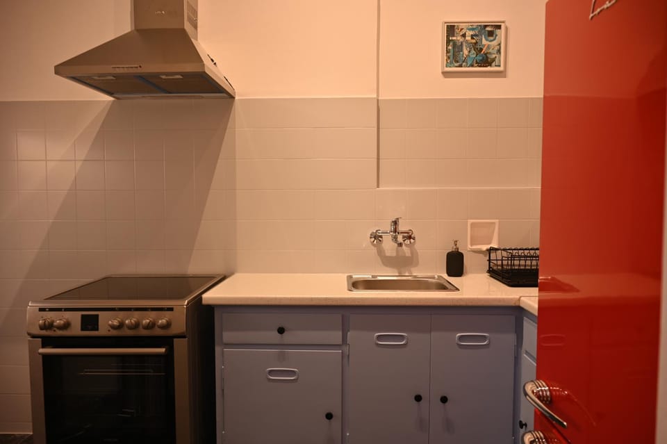 Zoodochou Pigis An Elegant City Retreat Apartment in Athens