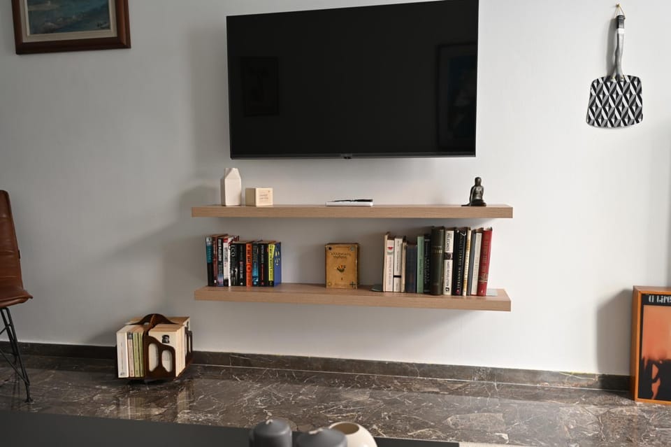 Zoodochou Pigis An Elegant City Retreat Apartment in Athens