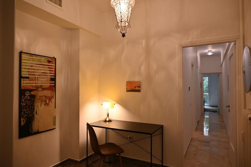 Zoodochou Pigis An Elegant City Retreat Apartment in Athens