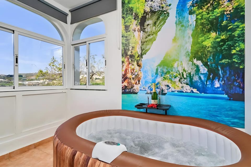 Bathroom, Living room