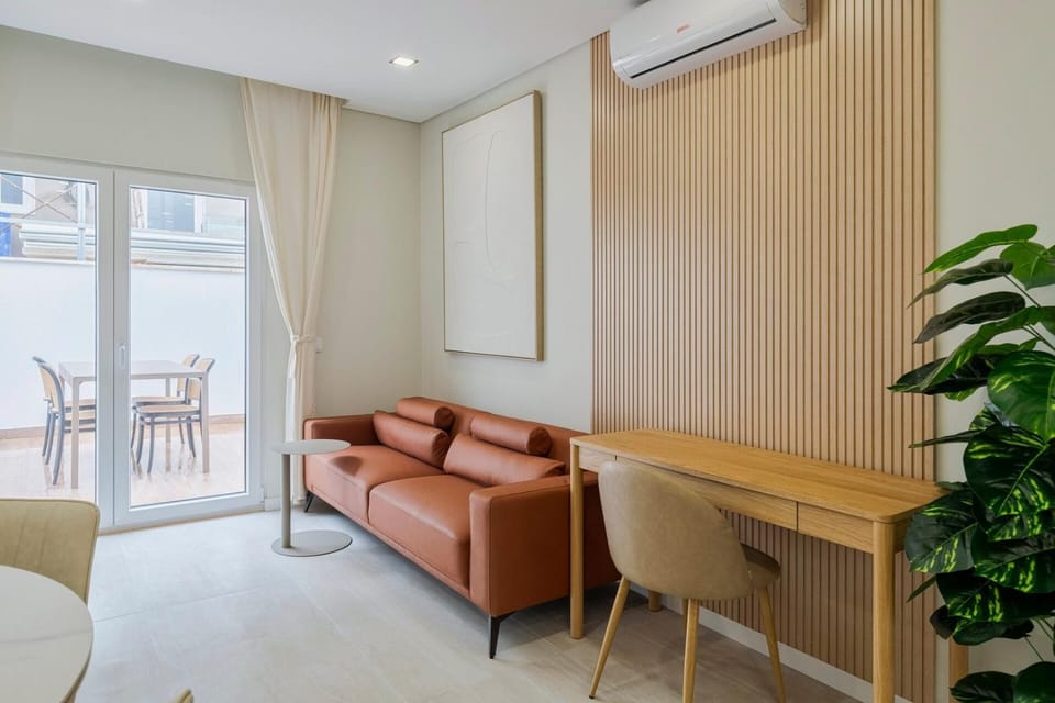 Seating area, air conditioner
