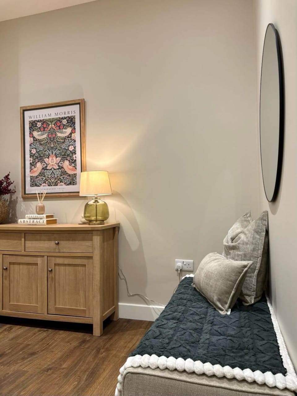 Penthouse Retreat - Southampton City Centre, Sleeps up to 4 & Free Allocated Parking! Apartment in Southampton