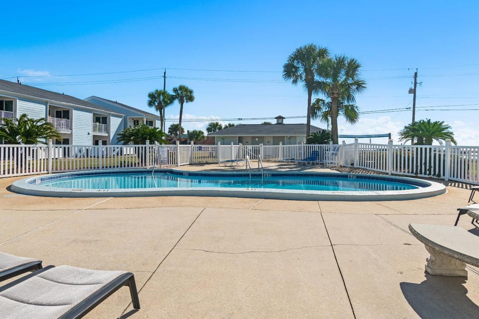 Tradewinds Condominium #28- At the Beach! House in Miramar Beach