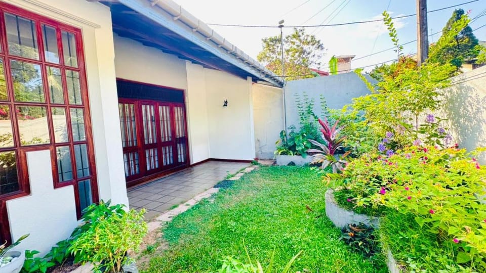 Geeth House in Western Province