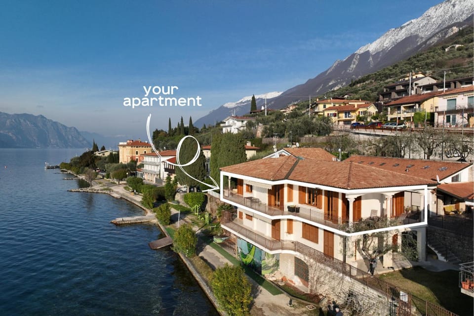 Property building, Day, Natural landscape, Bird's eye view, City view, Lake view