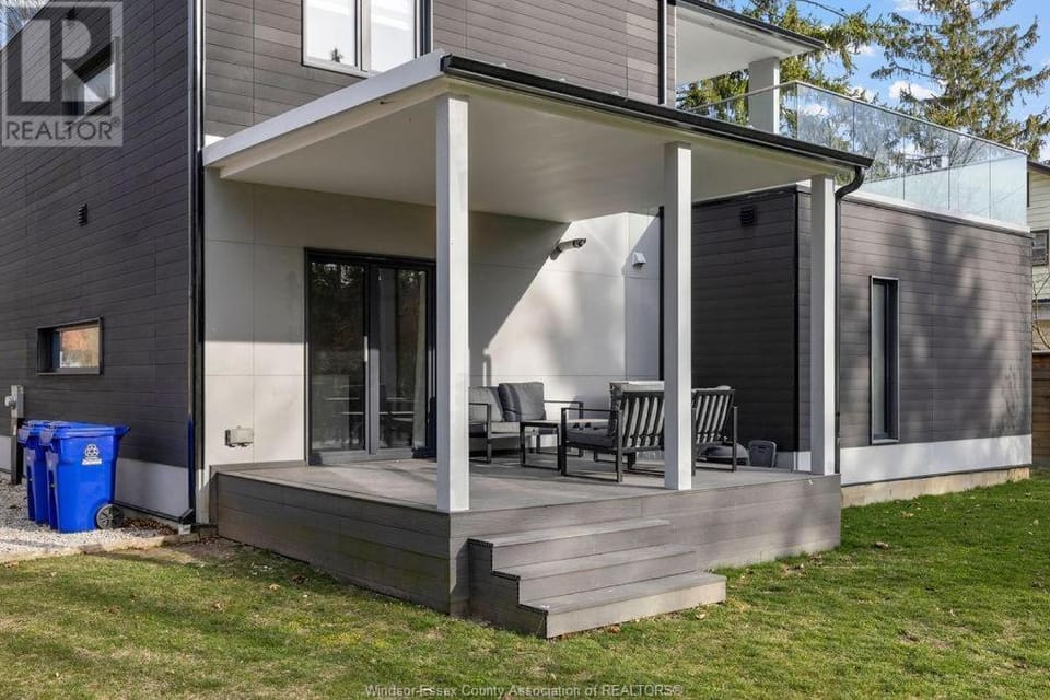 Patio, Garden view