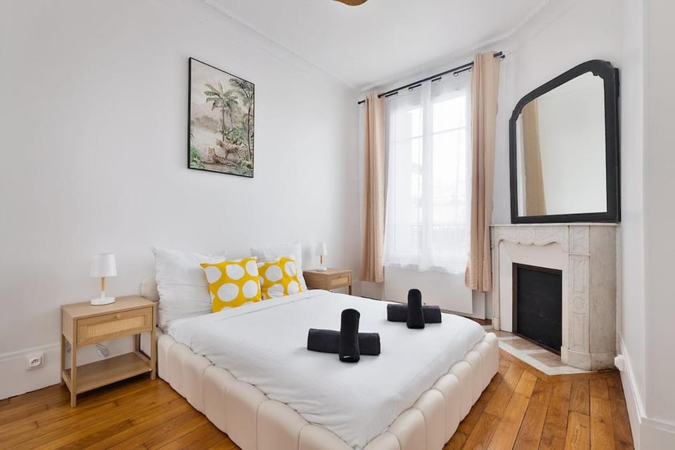 Paris Suresnes Foch La Defense Etoile Elysées Apartment in Suresnes