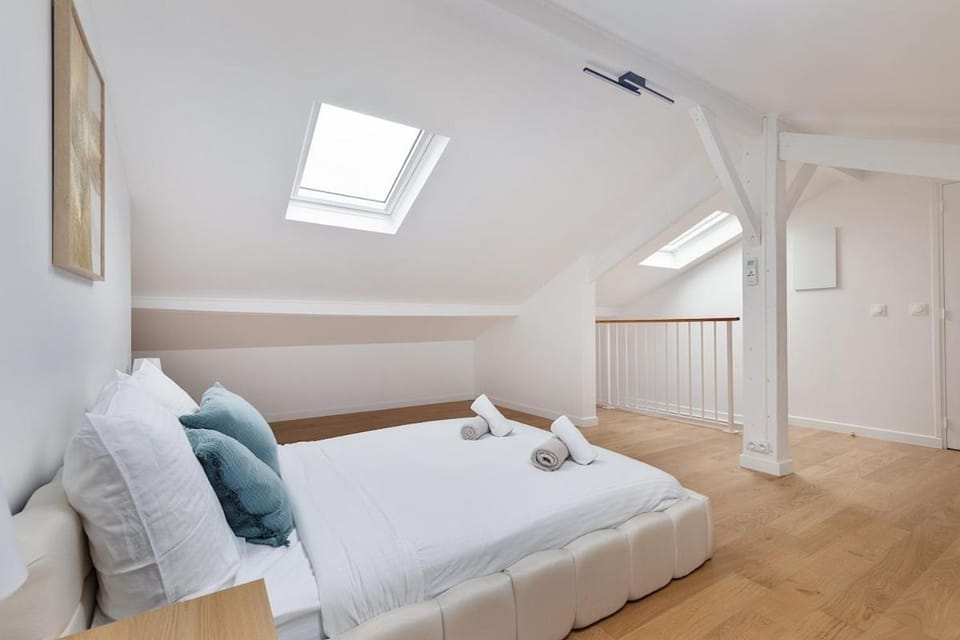 Paris Suresnes Foch La Defense Etoile Elysées Apartment in Suresnes