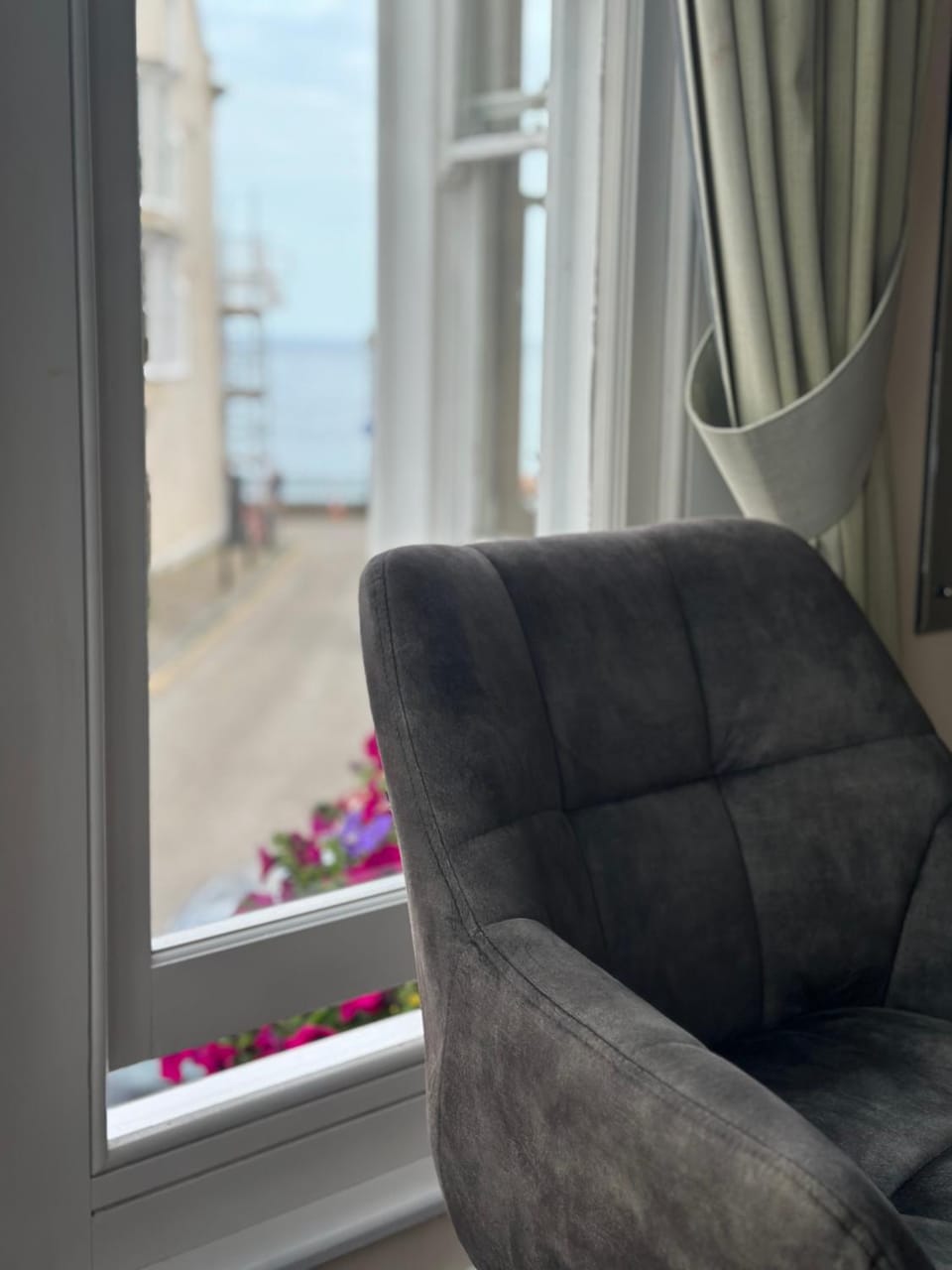 Myrtle House Hotel Bed and Breakfast in Wales
