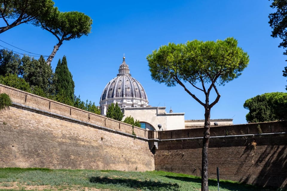 St Peter's Boutique Retreat - Vatican Walls Apartment in Rome