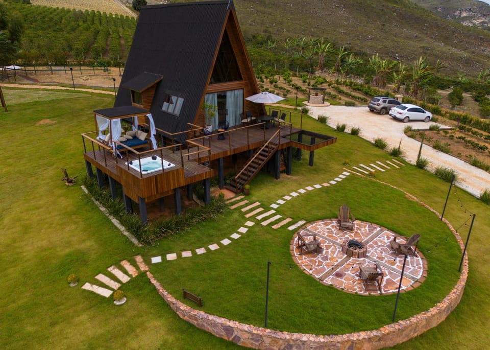 Property building, Natural landscape, Bird's eye view, Balcony/Terrace, Garden view, Parking