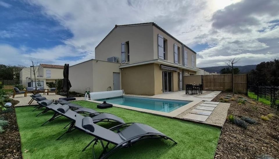 Garden, Swimming pool