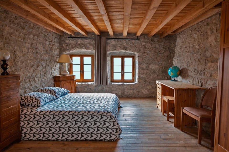 Property building, Living room, Bedroom