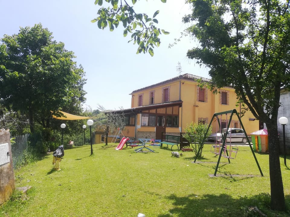Property building, Spring, Day, Natural landscape, Children play ground, Garden view