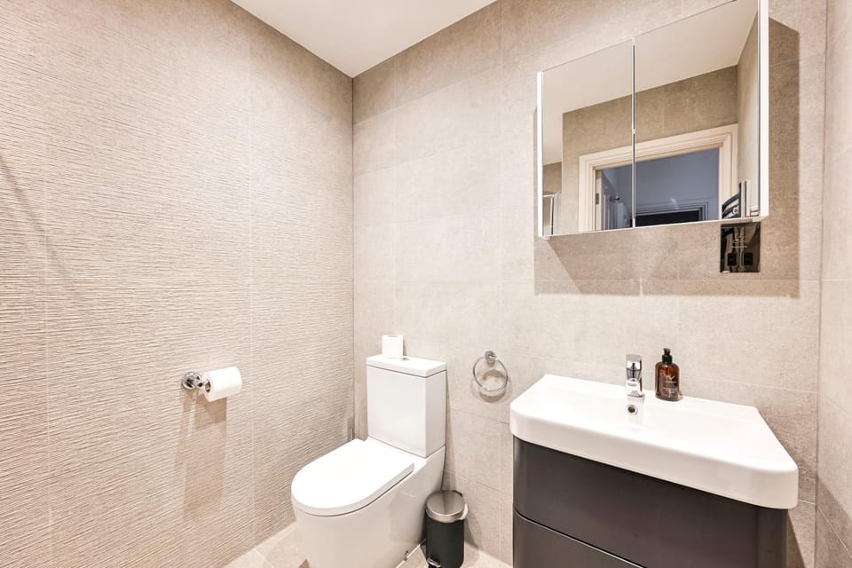 Elegant Flats in Prime Notting Hill Near Hyde Park Apartment in City of Westminster