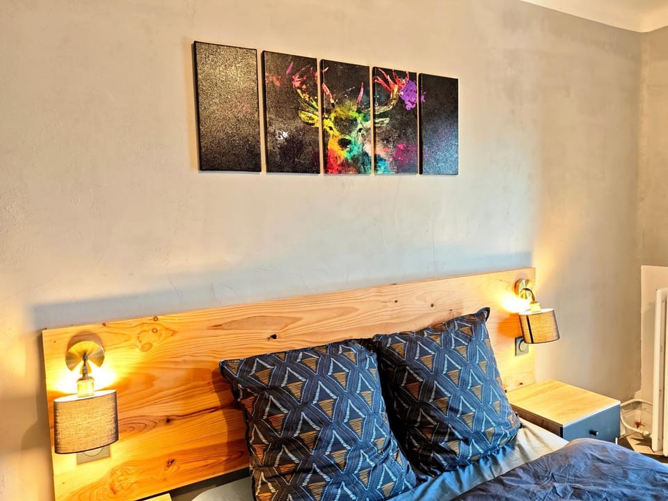 Bed, Bedroom