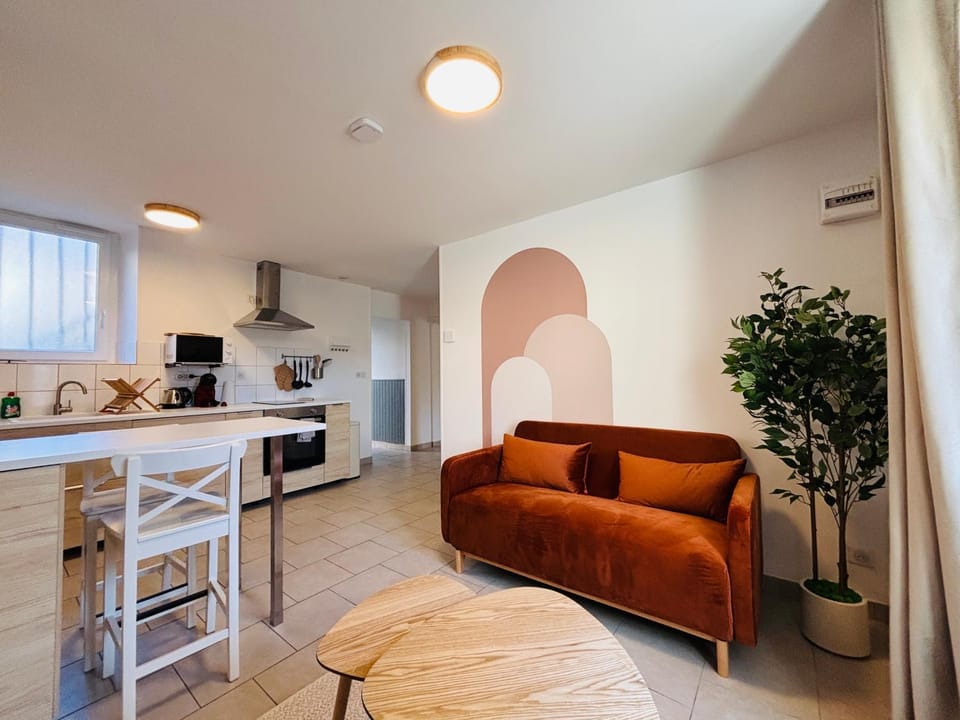Kitchen or kitchenette, Living room, Dining area
