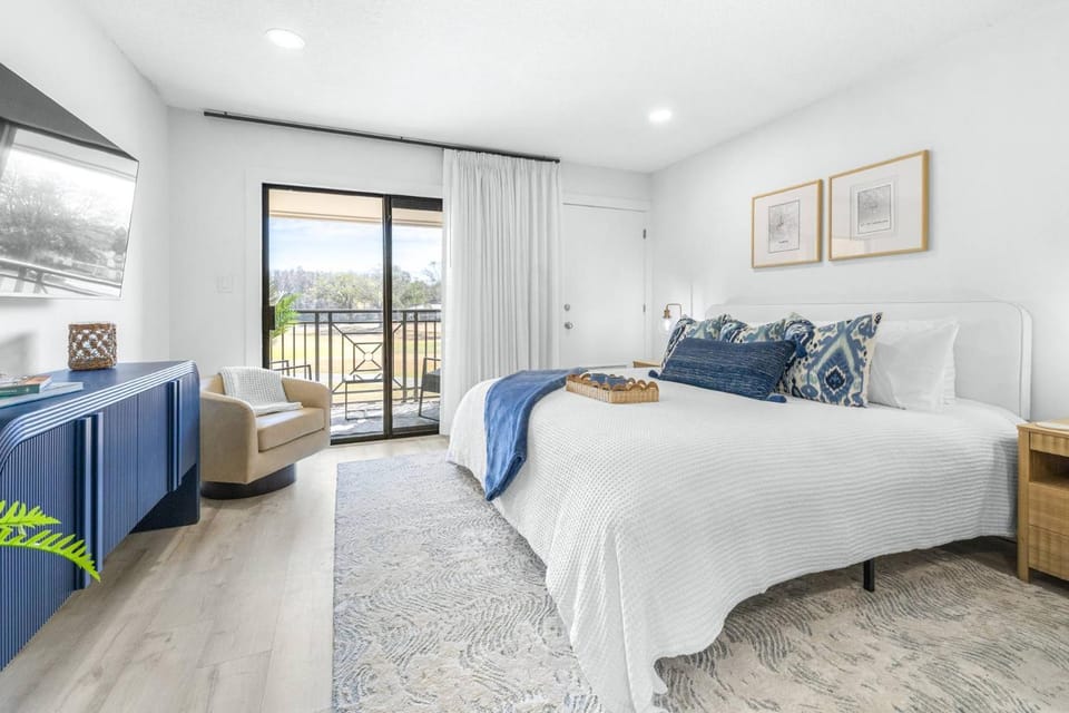 Golf Coast Bleu Studio - 3160 House in Wesley Chapel