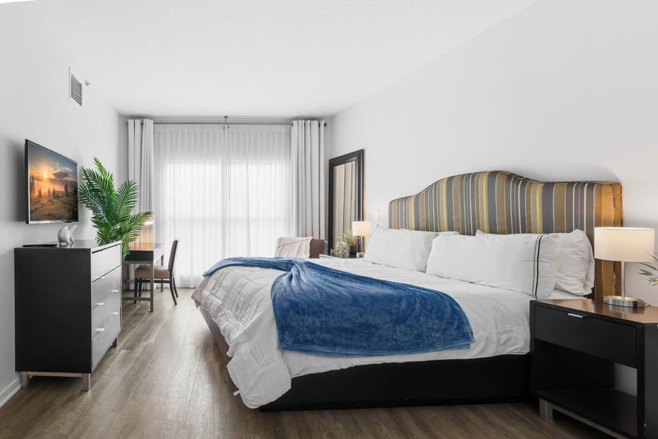 Orlando Getaway with Pool View Balcony Apartment in Celebration