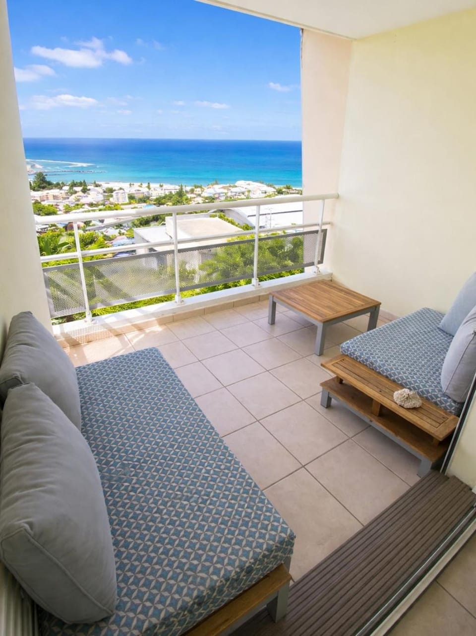 Patio, Balcony/Terrace, City view, Sea view