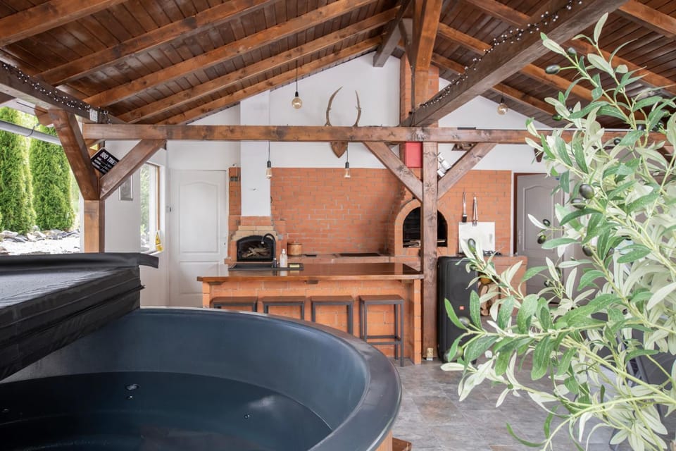 Natural landscape, Garden, Hot Tub, Garden view