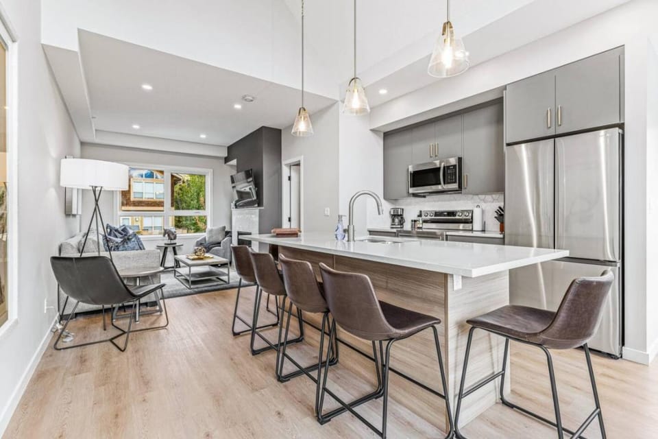 Living room, kitchen