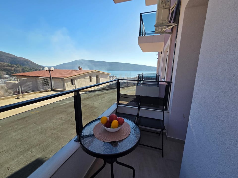 Apartman Mimoza - Meljine Apartment in Kotor Municipality