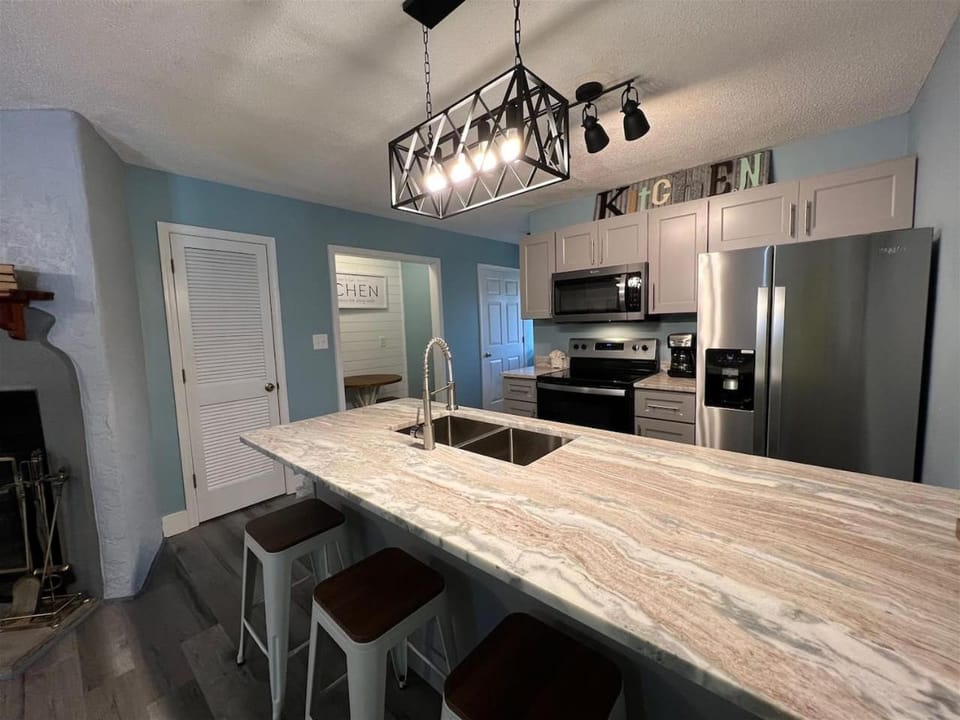 Rivers Edge 202 House in Helen