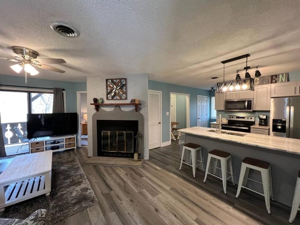 Rivers Edge 202 House in Helen