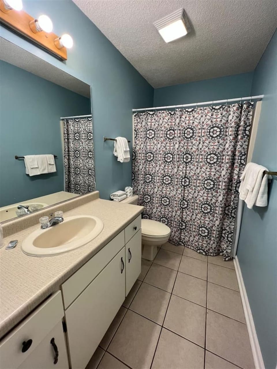 Rivers Edge 102 House in Helen