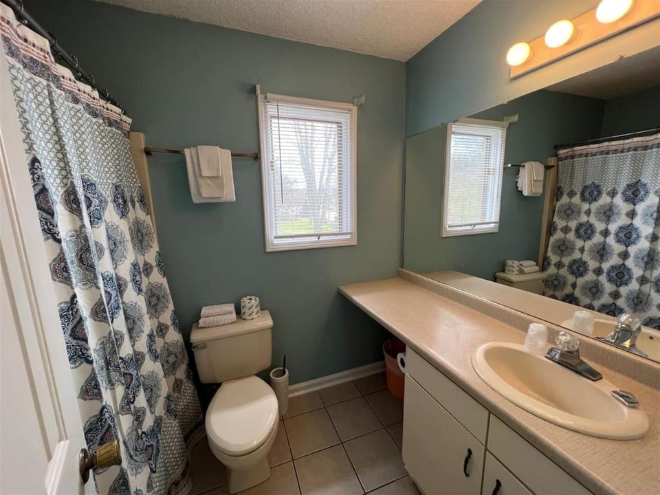 Rivers Edge 102 House in Helen