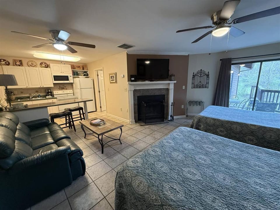 Rivers Edge 803 House in Helen