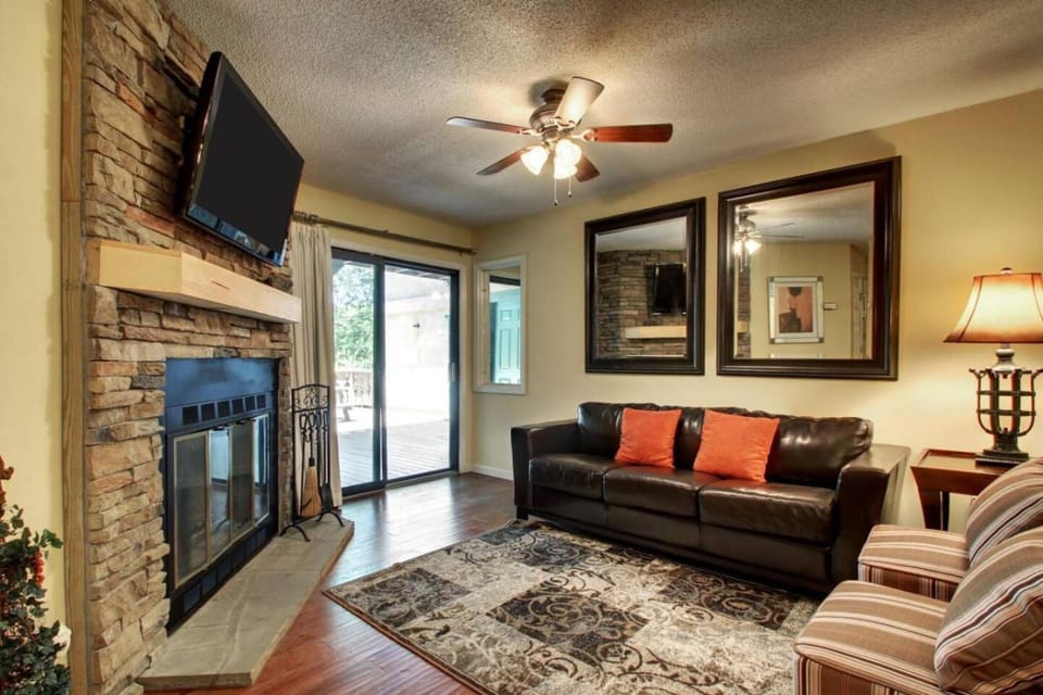 Rivers Edge 103 House in Helen