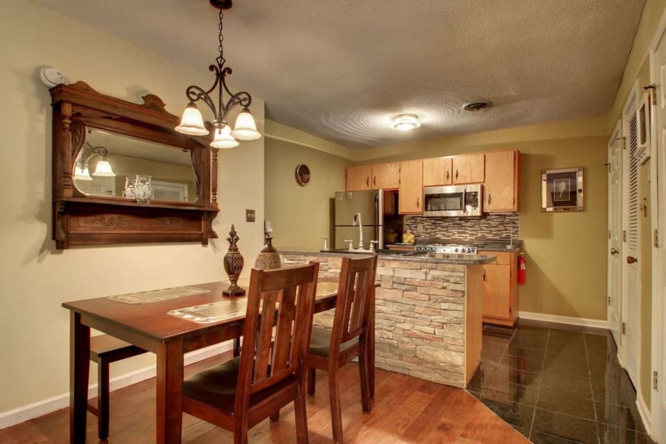 Rivers Edge 103 House in Helen