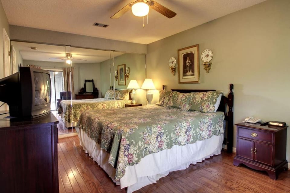 Rivers Edge 504 House in Helen