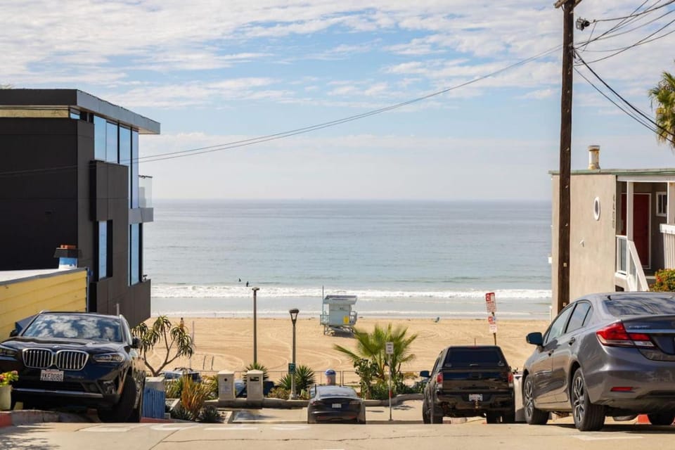 The Drift Manhattan Beach - steps to the ocean Apartment in Manhattan Beach