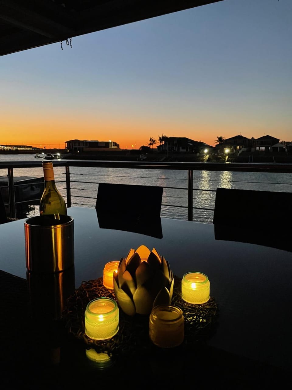 Sea Breeze Waterfront Retreat - Wallaroo Marina Frontage House in Wallaroo