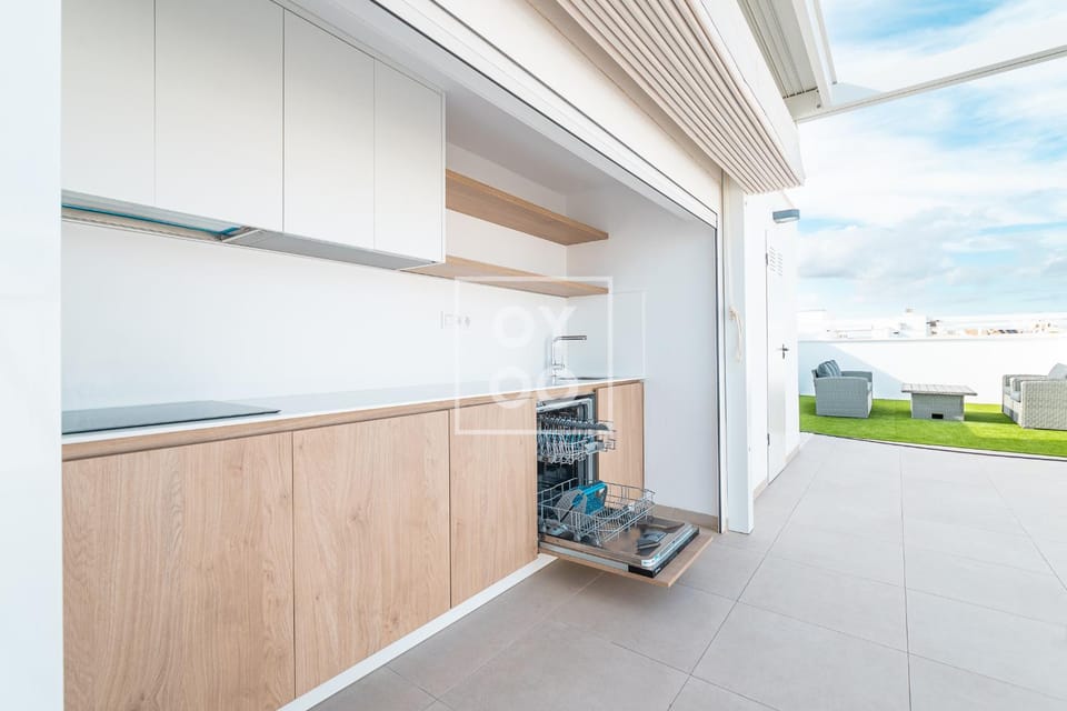 Balcony/Terrace, Kitchen or kitchenette, Seating area