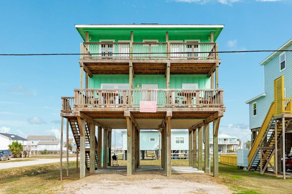 Minutes to the Sand Spacious beautiful relaxing House in Surfside Beach