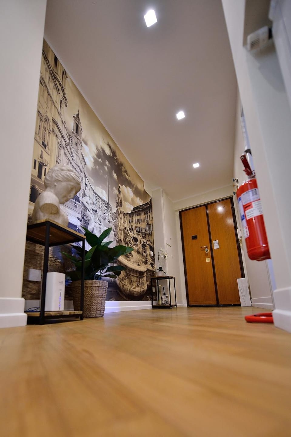 Elegant 2-Bedroom Apartment near Metro B1 Easy Access to the Colosseum Apartment in Rome