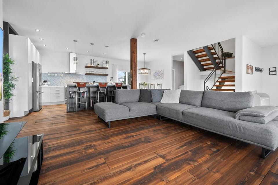 A Getaway on Lake Champlain Chalet in Lake Champlain