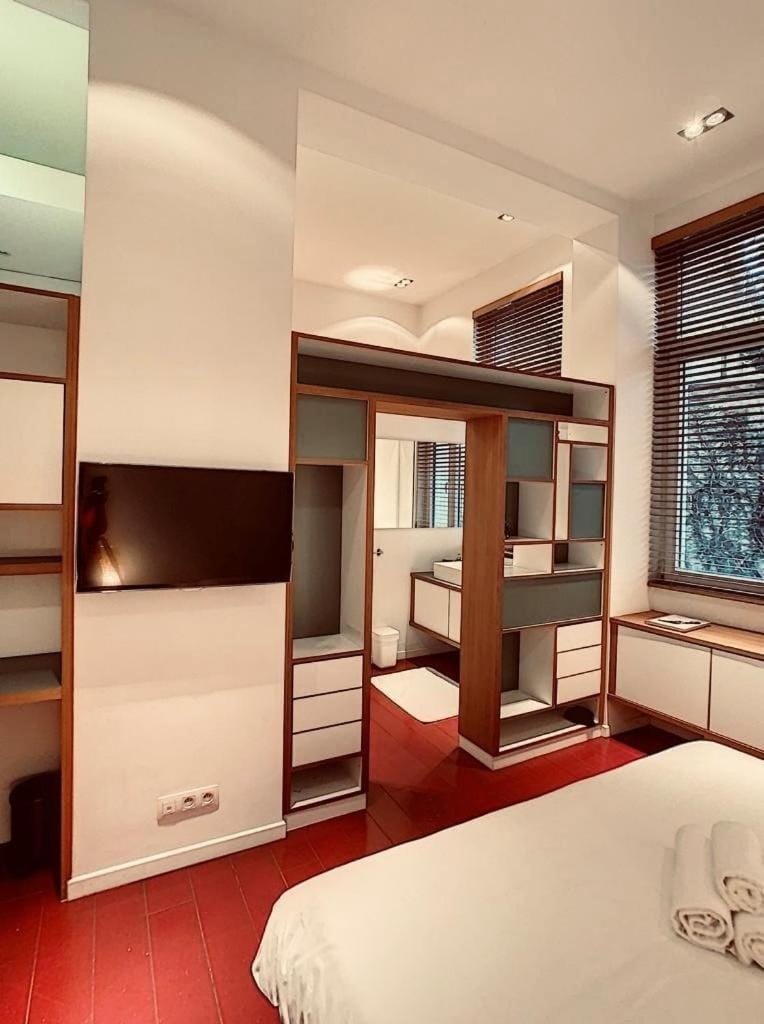 Loft a stone's throw from Place Brugmann Apartment in Ixelles