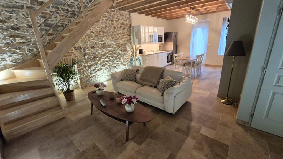 Love room- Le Cocon Osé Villa in Autun