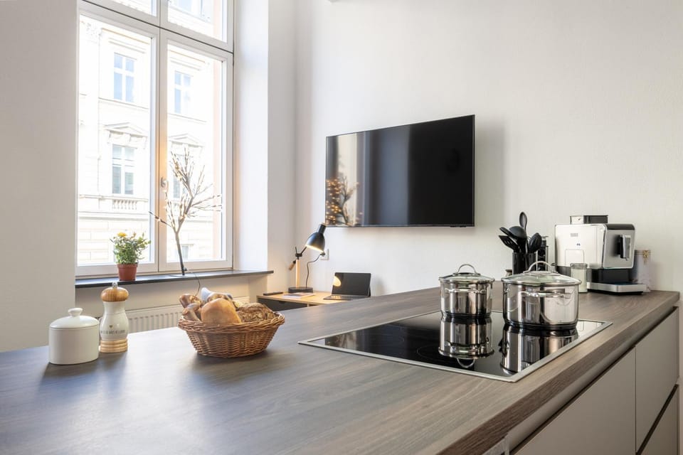 TV and multimedia, Coffee/tea facilities, stove
