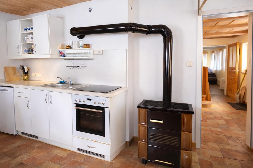 Kitchen or kitchenette, oven, stove