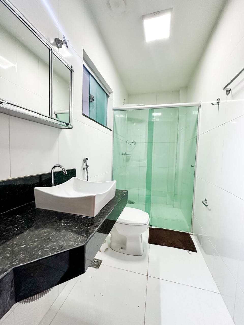 APË GOLD NO CENTRO DA CIDADE COM AR E CAMA KINg Apartment in State of Goiás