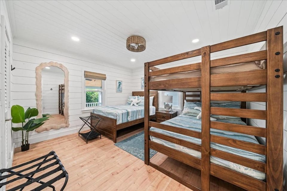 Private Pool, Backyard, and Steps to the Beach Villa in Cocoa Beach