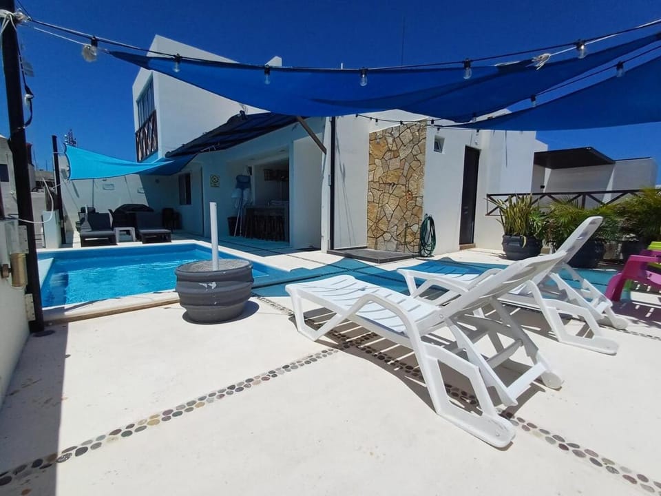 Balcony/Terrace, Swimming pool