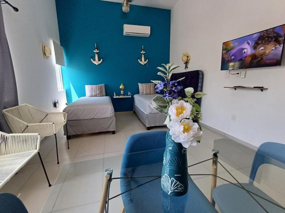 Nautica Apartment-4 guests and shared pool Apartment in Isla Mujeres