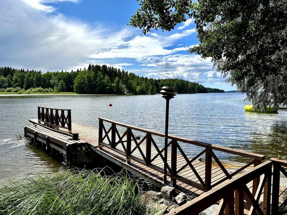 Villa with all amenities 10 metres from Lohja lake Apartment in Uusimaa